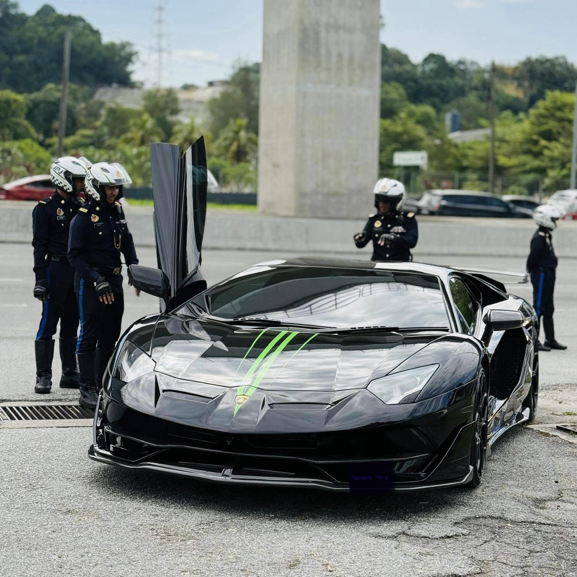 Lamborghini sezied by JPJ in Klang (2)