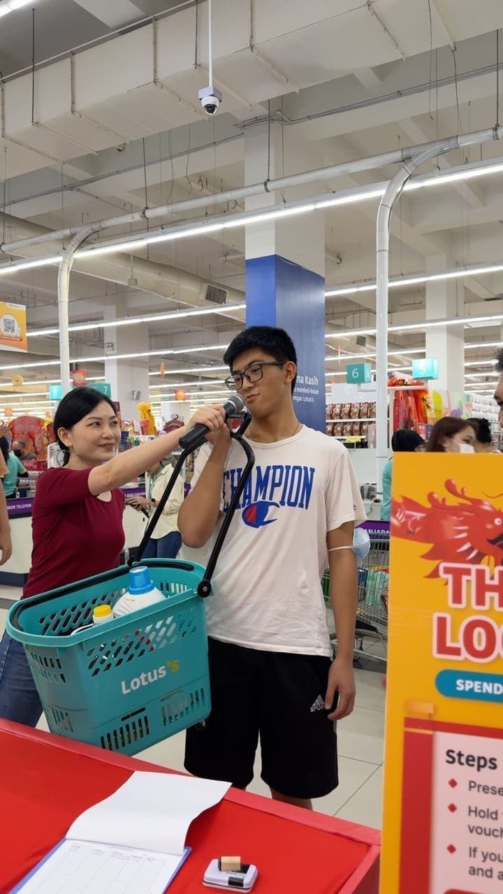 lotus's customer