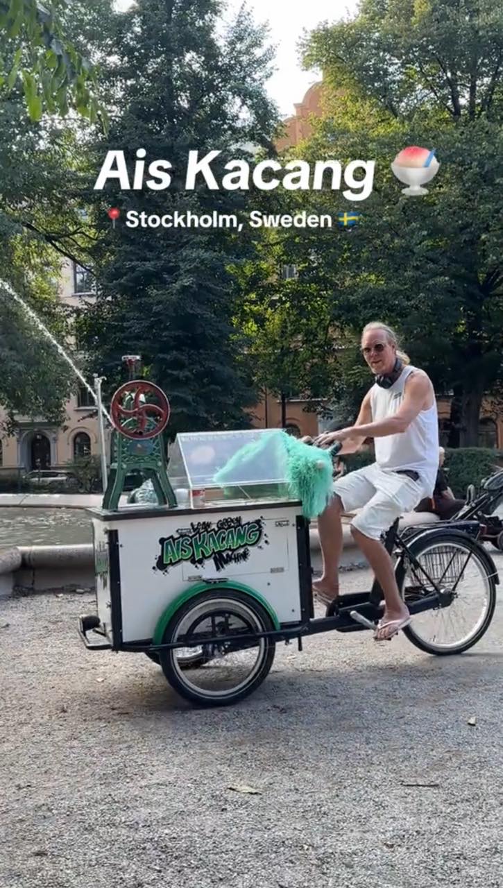 Swedish man sells rm27 ABC from tricycle full