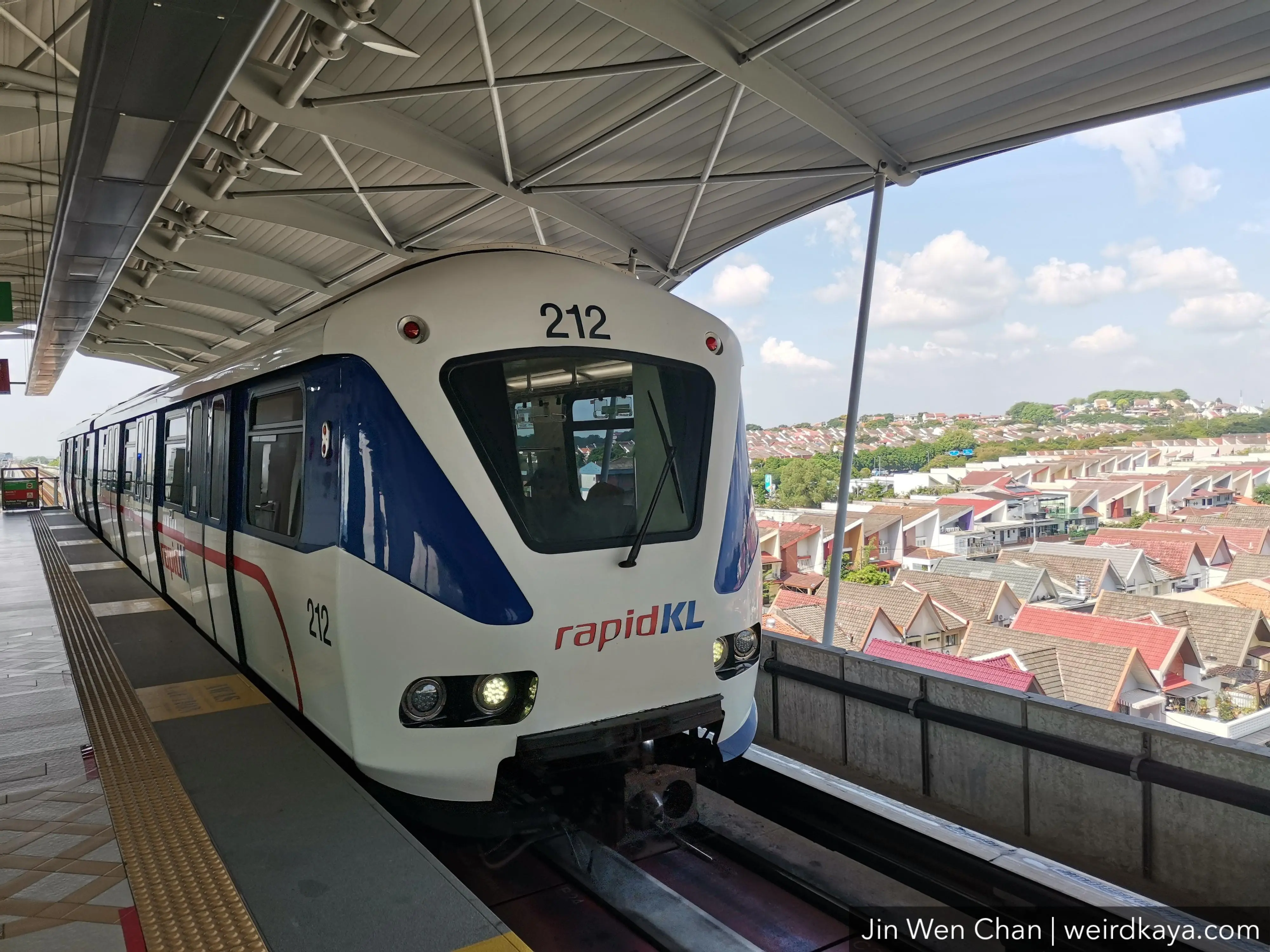 LRT kelana jaya line ss15_25