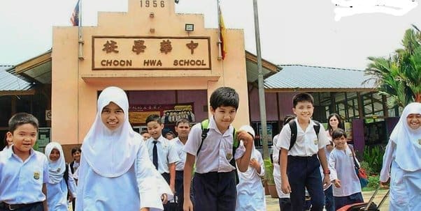 students in SJKC 