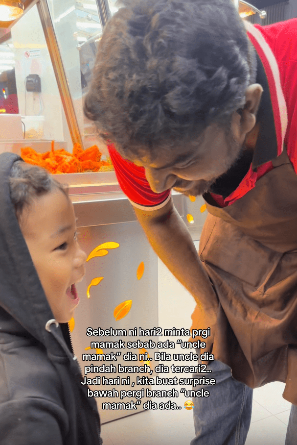 Mamak Uncle reunion with kid (1)