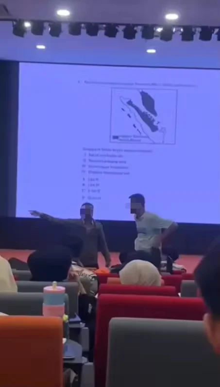 Man jerks off at APU seminar (3)
