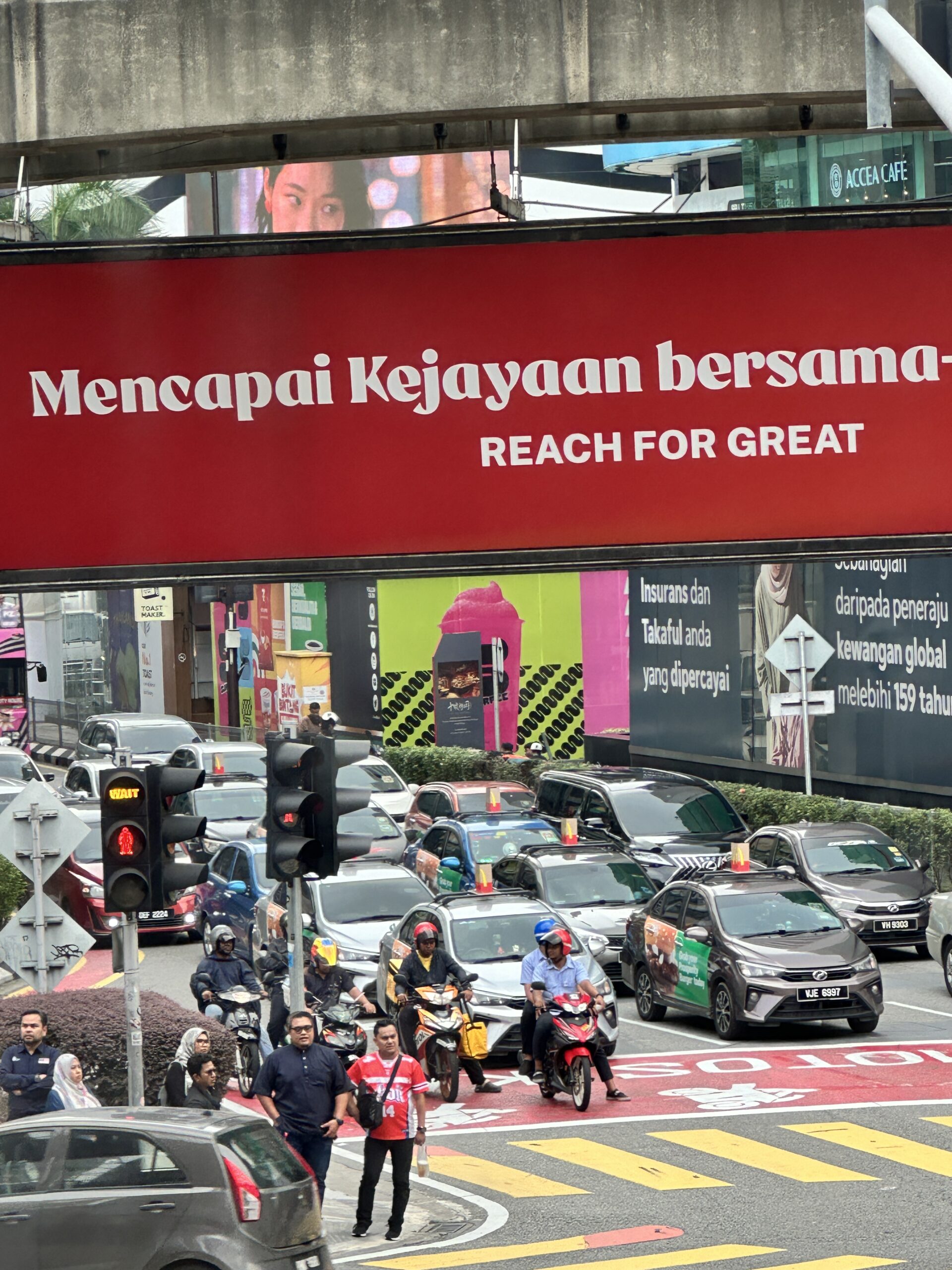 mcd takeaway packs on top grab cars