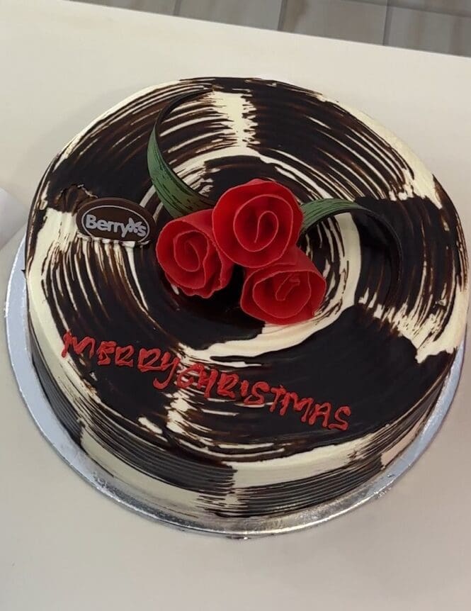 Merry Christmas Berry's Cake 03