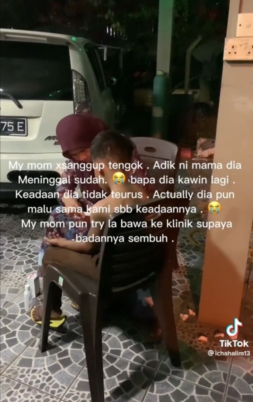 Woman Helps Boy With Scabies, Bring Him To A Clinic And Puts The Medication By Herself