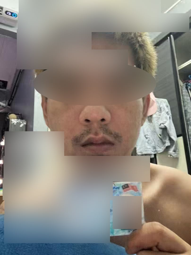 M'sian father uses kid's MYkid