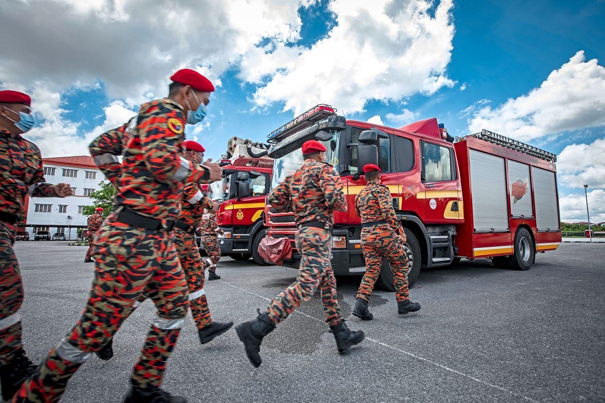 M'sian firefighters on the move