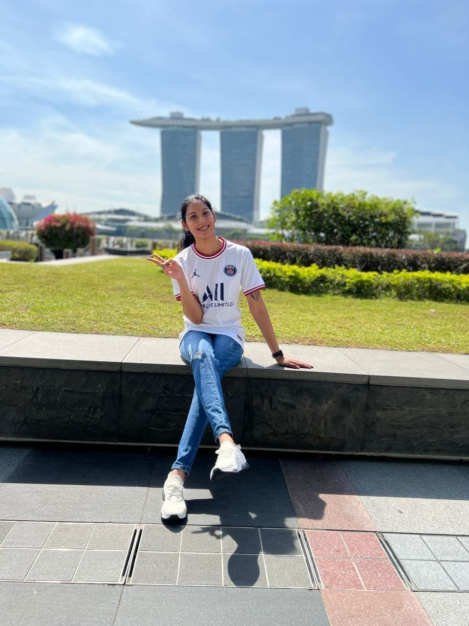 msian gilr at singapore