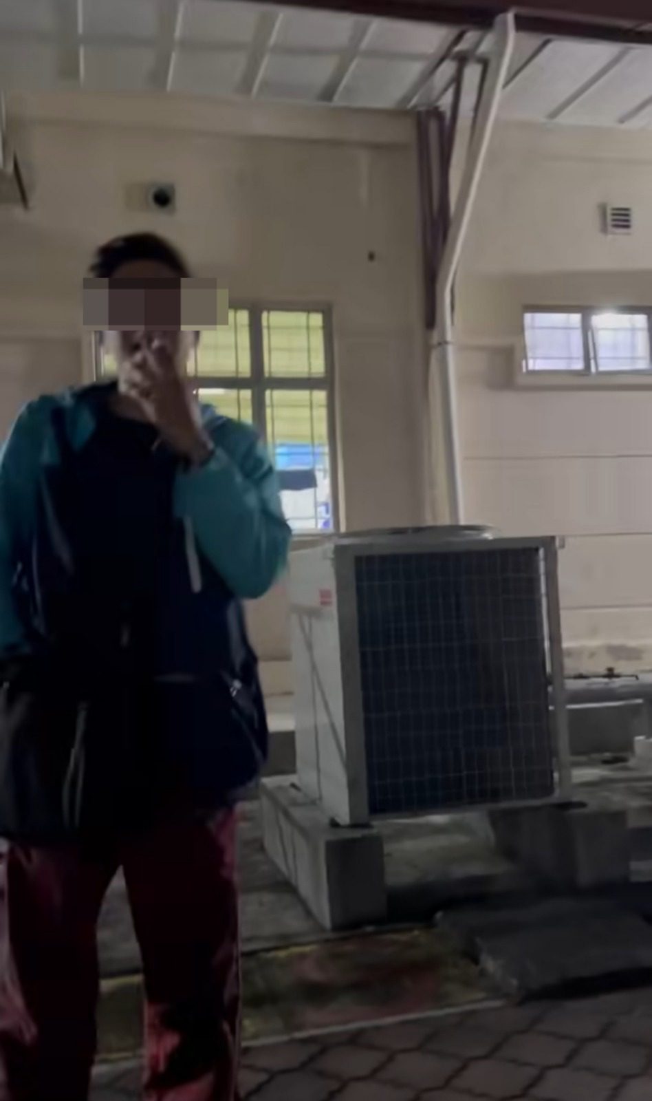 M’sian Husband Allegedly Caught Cheating In Front Of Wife While Out With Another Woman At Clinic