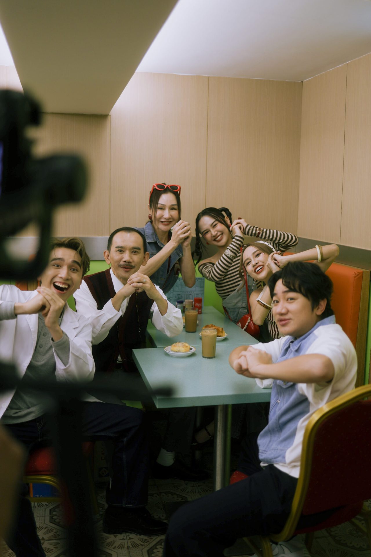 M'sian Internet Sensation ‘The Kuan Family’ Shoot 1st CNY MV In Hong Kong Featuring Wong Cho Lam