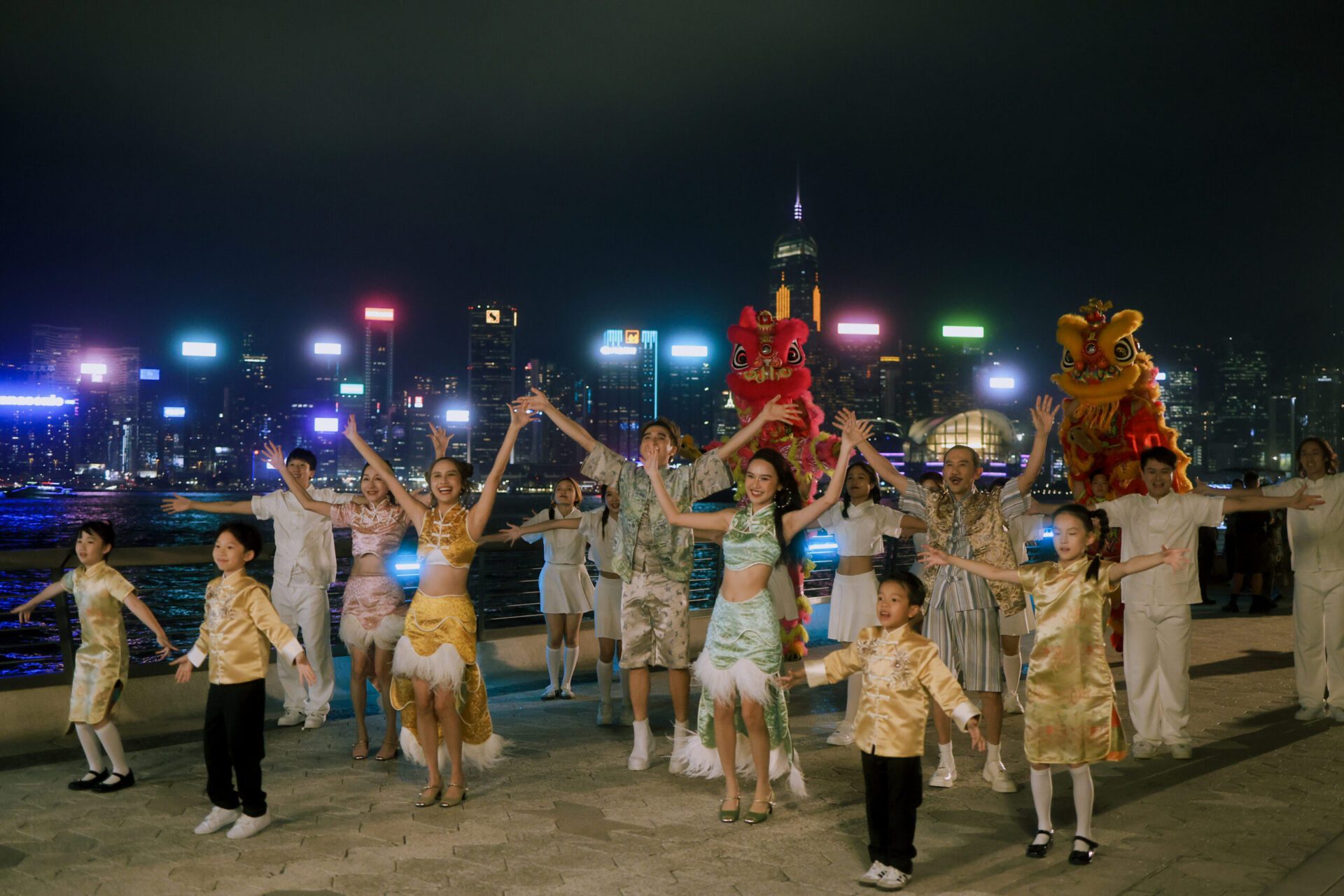M'sian Internet Sensation ‘The Kuan Family’ Shoot 1st CNY MV In Hong Kong Featuring Wong Cho Lam 