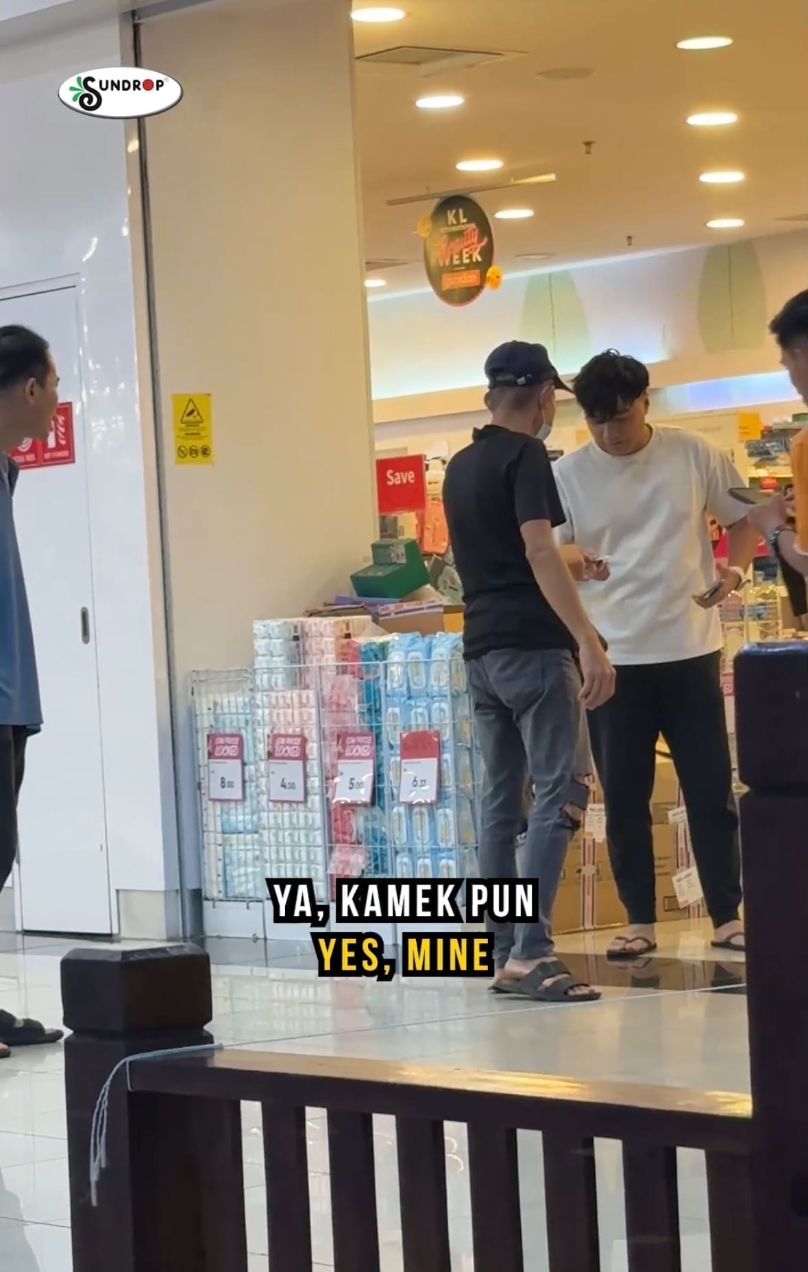 M'sian man drops RM50 in public to test honesty and integrity 