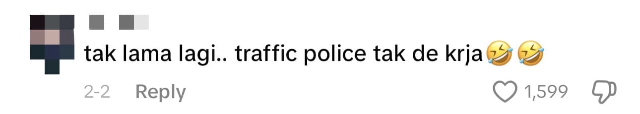 M’sian Man Helps Direct Traffic, Gets Filmed By Police In Viral Video comment 2