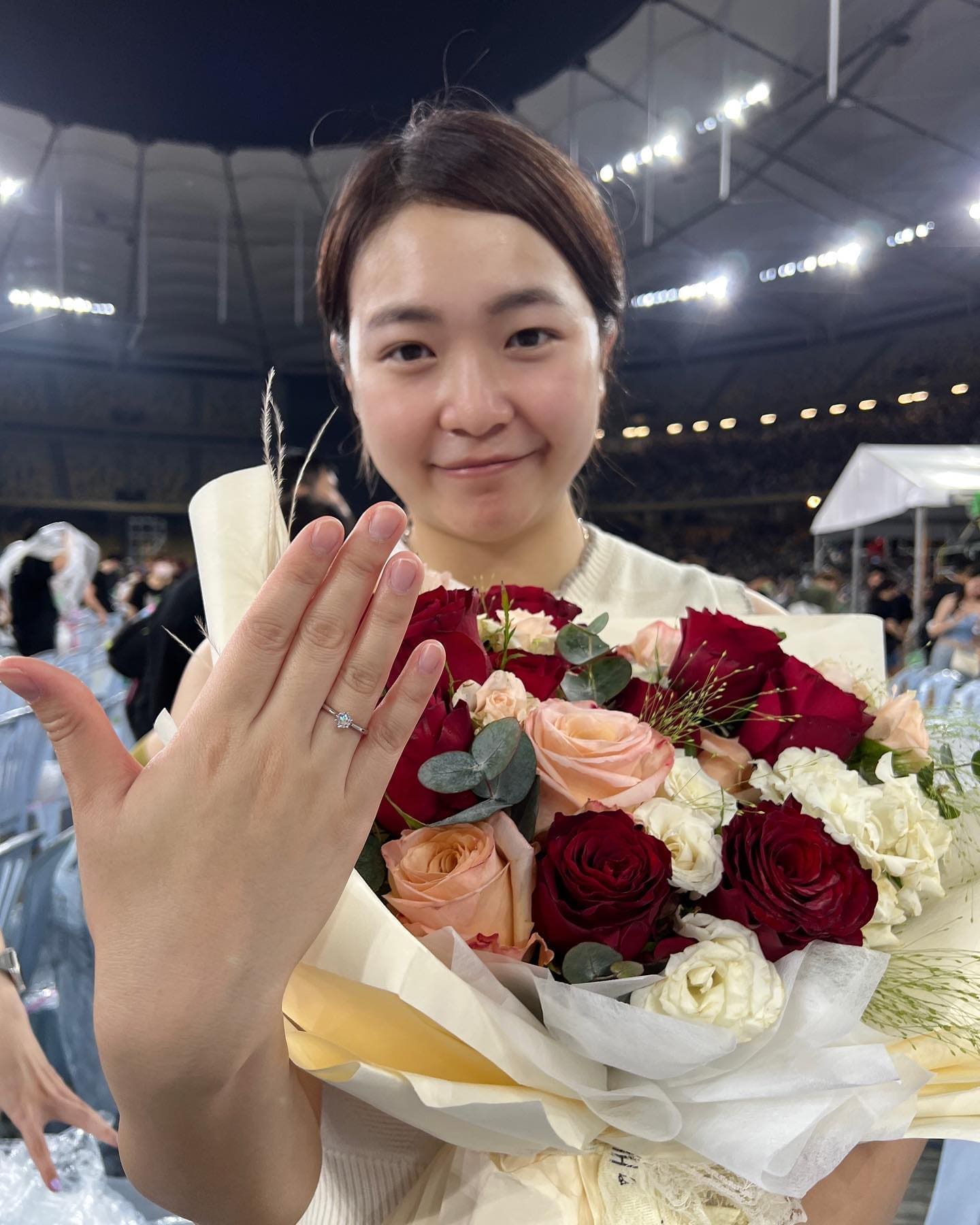 M'sian man proposes at Mayday concert bukit jalil stadium malaysia 04