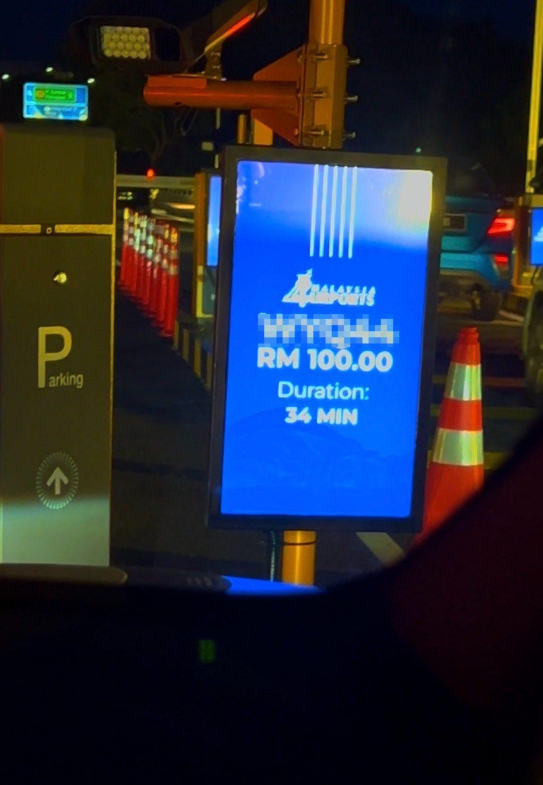 M'sian Man Slams RM100 Charge For 34-Minute Drop-Off At KLIA, Management Explains It Is A Penalty