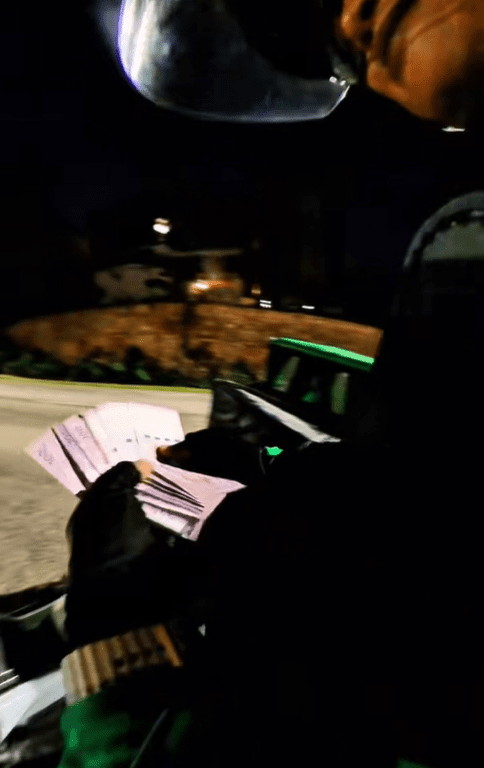 M'sian rider gets RM1k tip (3)