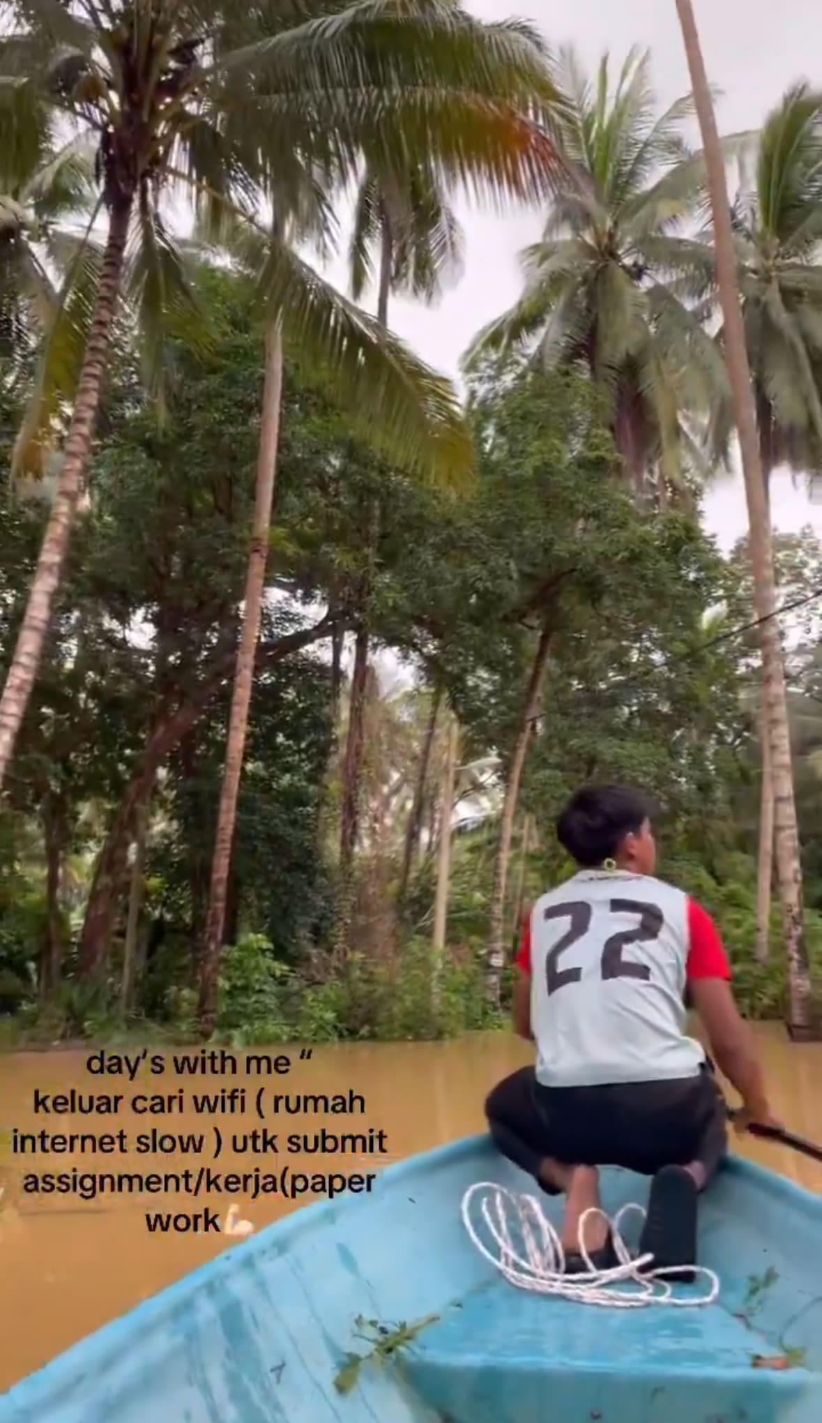 M'sian uses sampan to submit assignment with the help of her brother 2