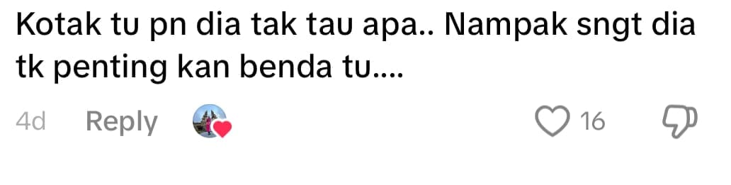 M'sian Woman Surprises Father With New Phone Following His Struggles With Old One comment
