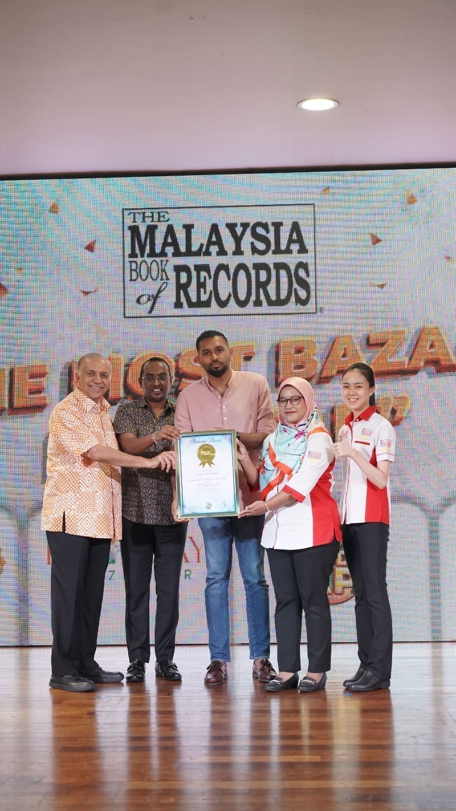 Mydin at Malaysia Book of Record