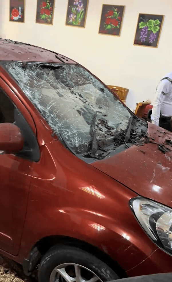 Myvi crash into living room (1)