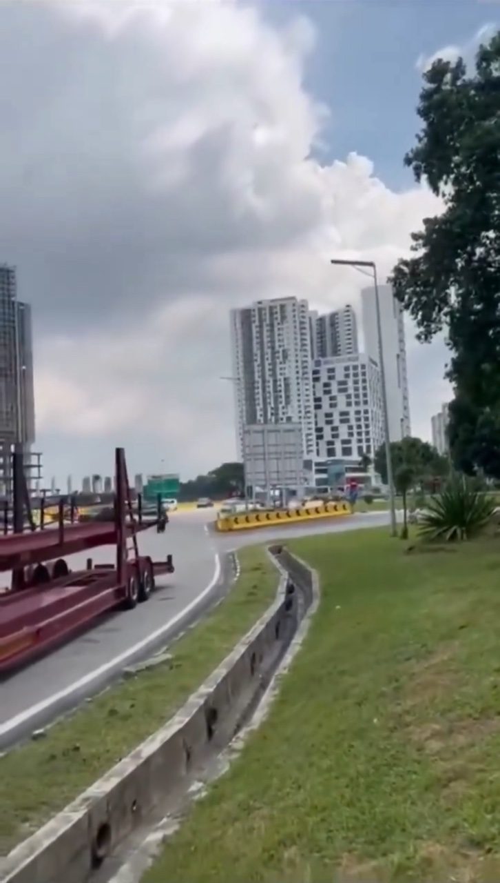 naked hitchhiker KESAS highway