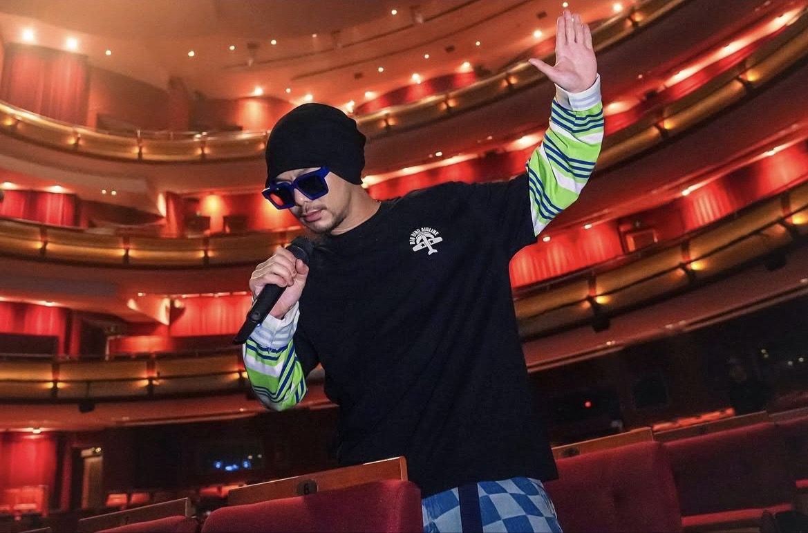 Namewee performing in Singapore