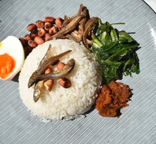 Nasi lemak cooked by wife of man sickened by it
