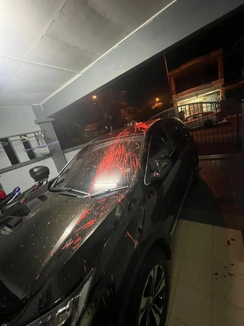 Nidiyanathan's car splashed with paint in 2023.jpg