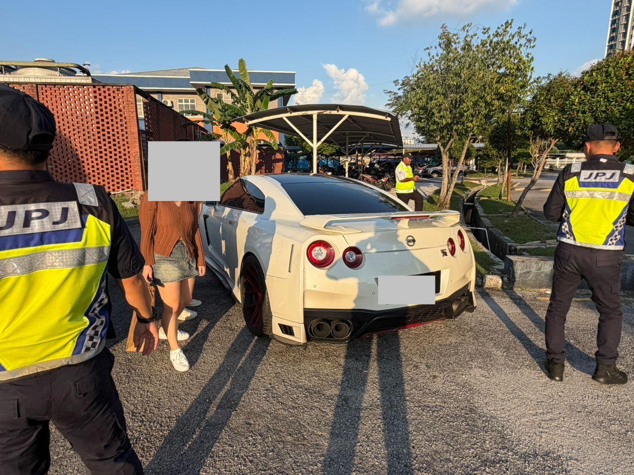 Nissan GT-R car seized by JPJ officers 2