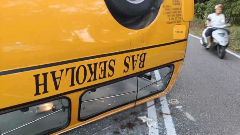 Overturned bus in Johor