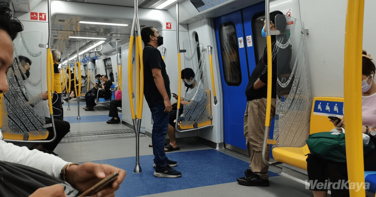 passenger on MRT