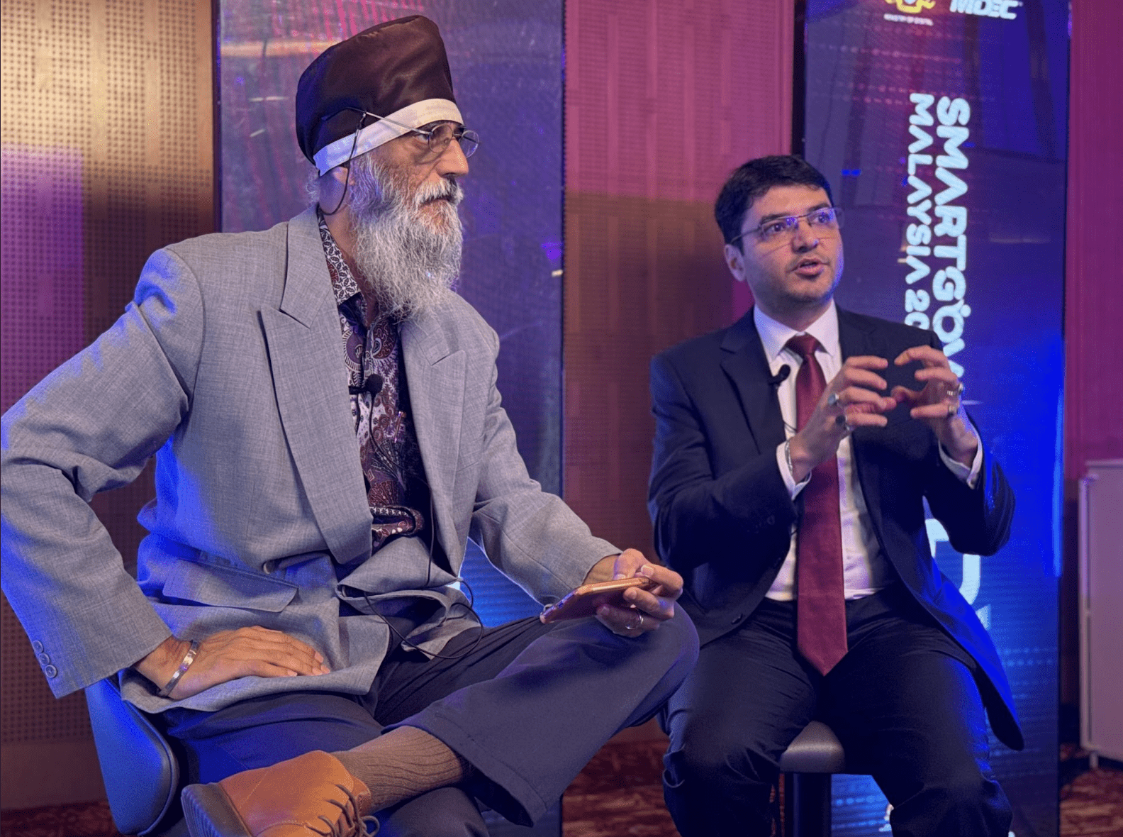 Dr Behrang Parhizkar (R), Chief Executive Officer Of Chamrun Digital and Chamrun AI, during a fire-side chat at the MDX Summit 2025 today.