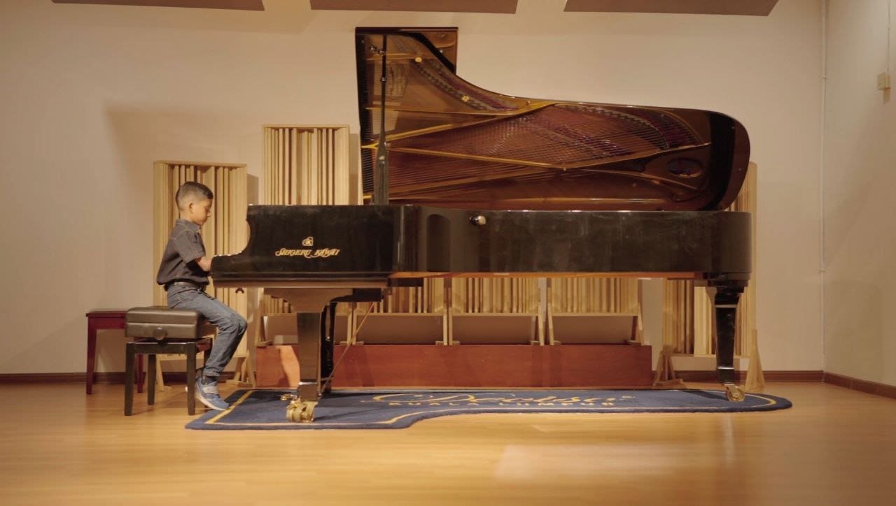 7yo Josiah Raj playing the piano