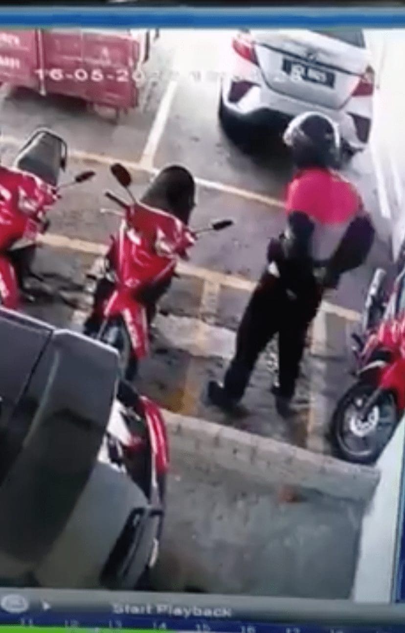 Delivery Rider Caught Taking A Sh*T At Parking Lot As He Was Unable To Find A Toilet | Weirdkaya Poop panda 3