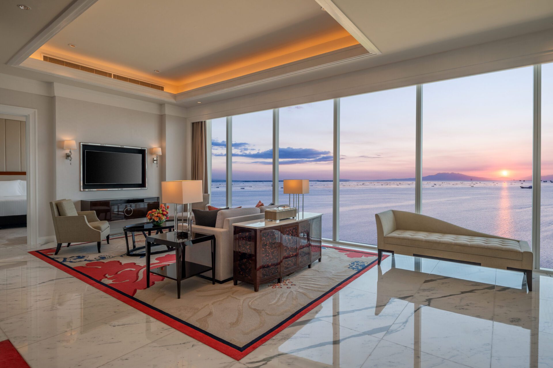 Prestige Suite Bay View - Living Room