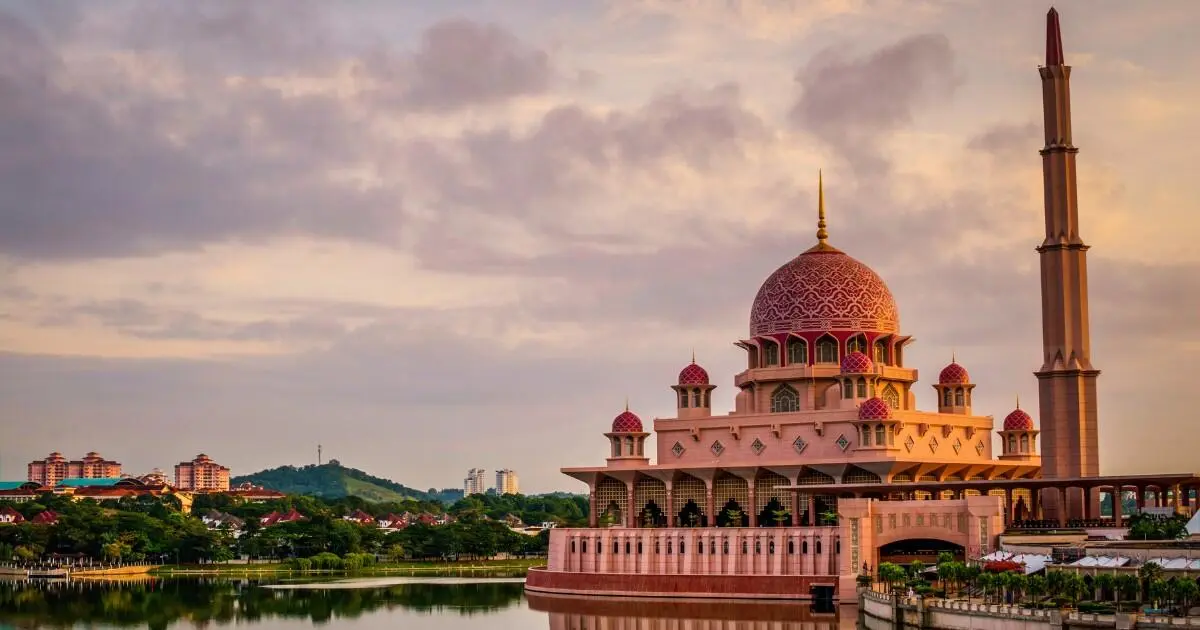 Putrajaya salary