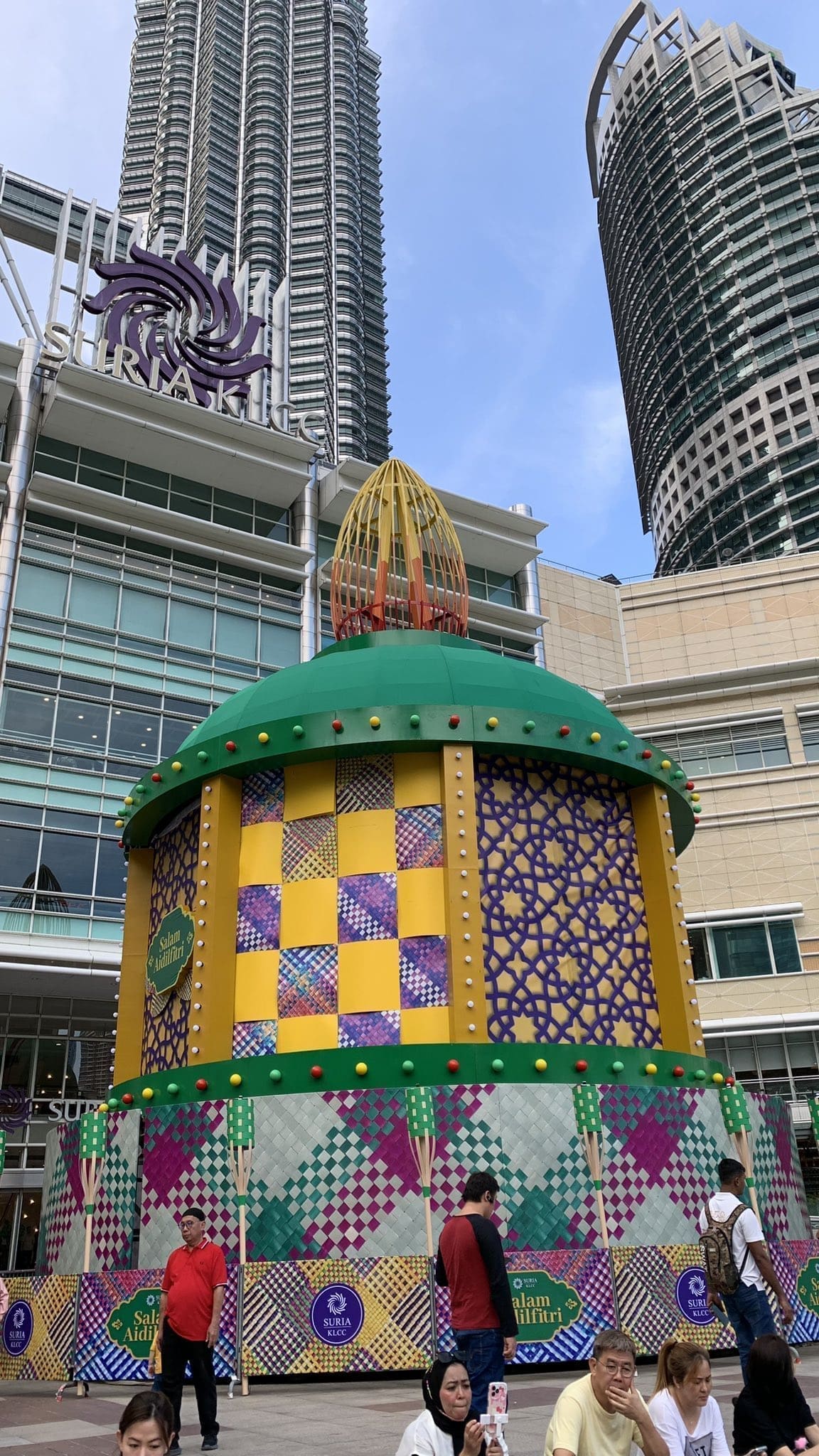 Confusing Raya decor at KLCC