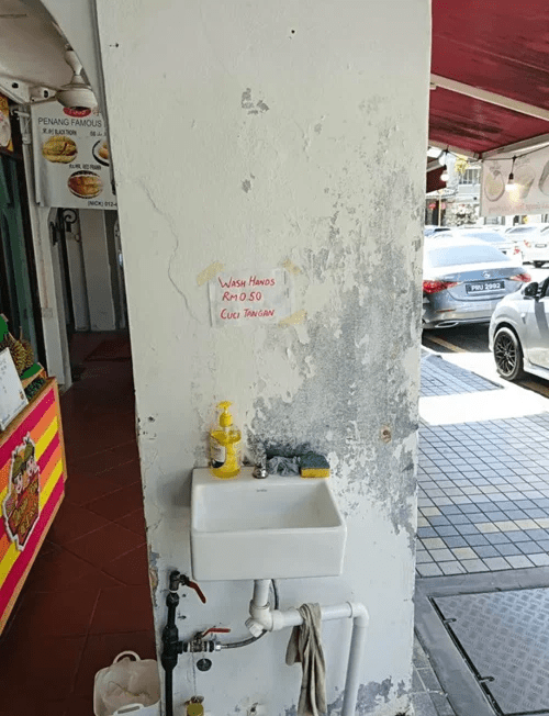 RM0.50 note for washing hands