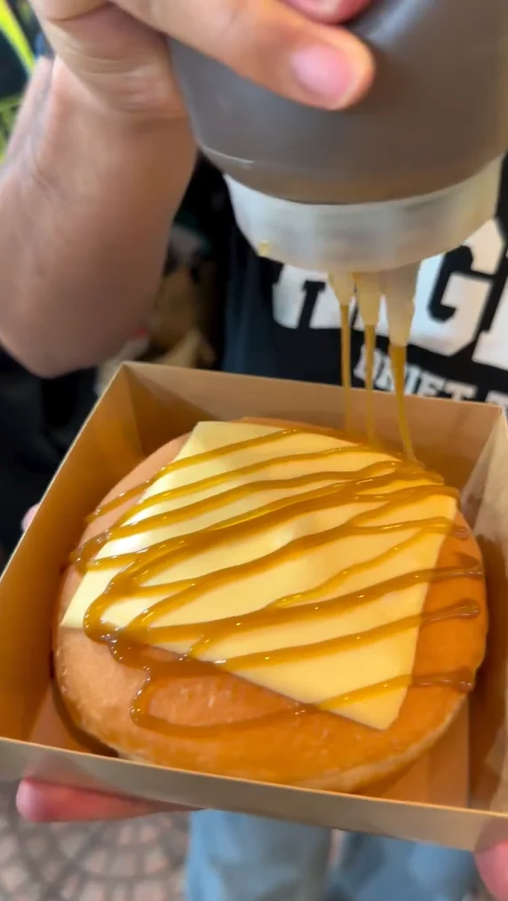 RM10 doughnut with cheese (2)