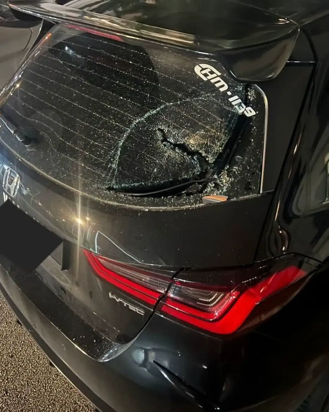 safiq-rahims-car-damaged.jpg