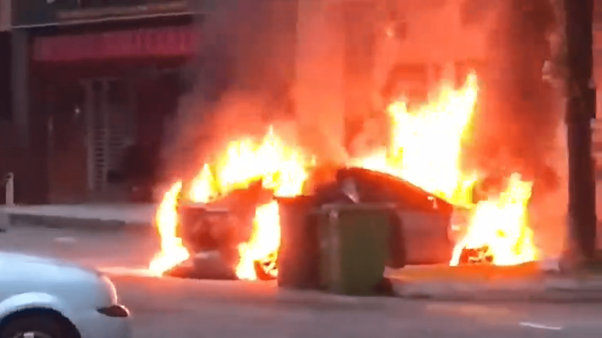 M'sian Man Allegedly Sets Himself On Fire Inside Parked Car In Kuantan