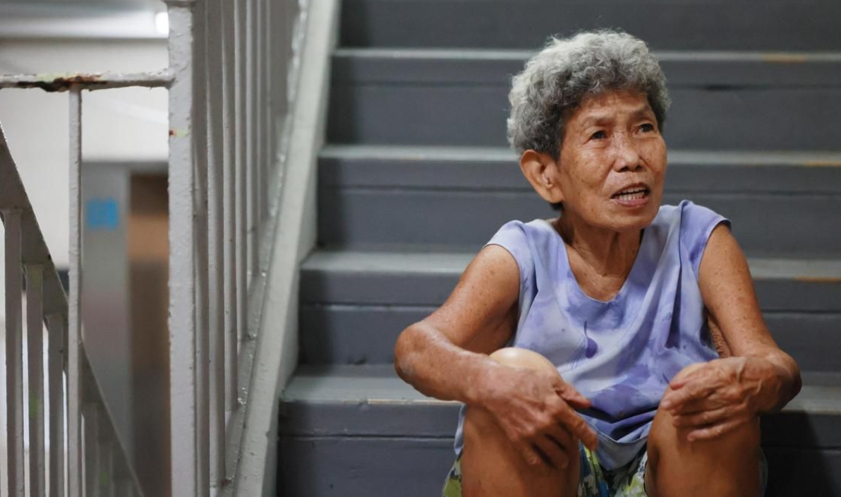 Volunteers find rm3k of cash chewed by rats Madam Ou