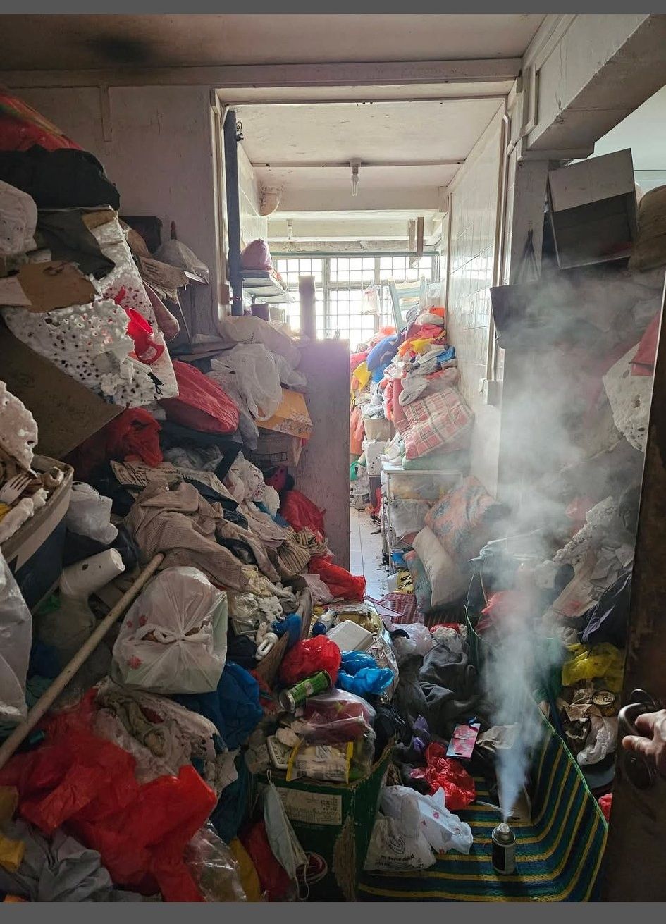 SG Man Lives For Over 10 Years Without Water & Electricity, Used Rainwater To Clean Himself