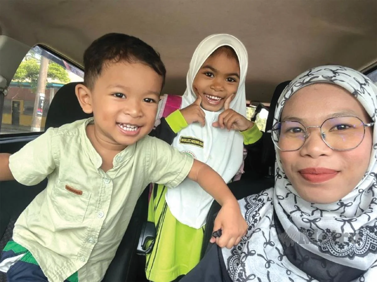 Single mum drives express bus (2)