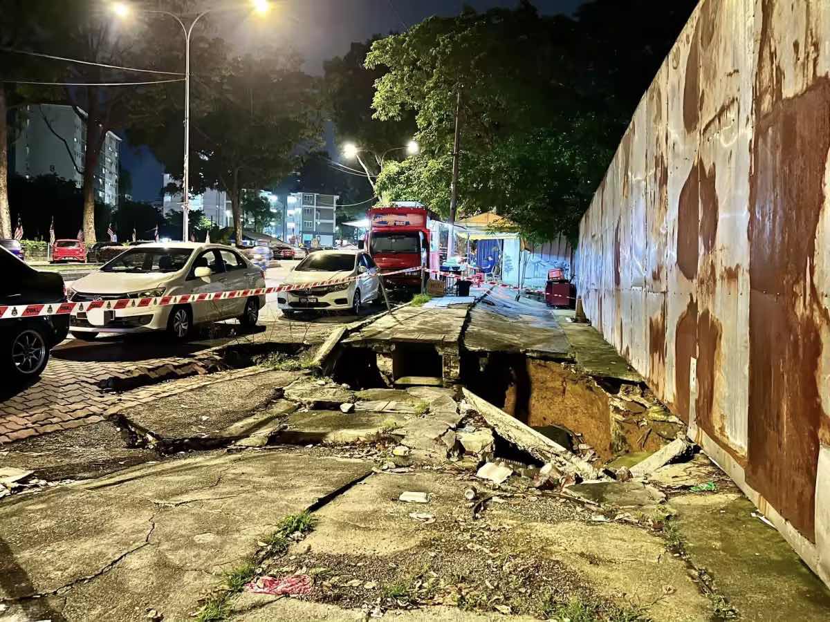 Sinkhole at Kampung Kerinchi