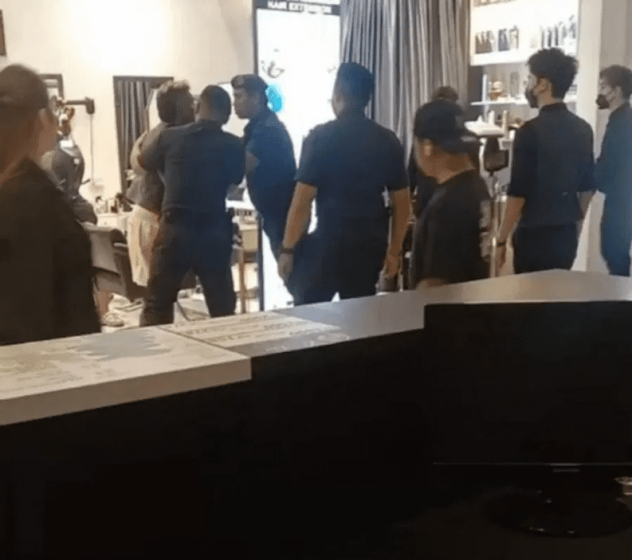 S'porean men fight at JB mall over spilled beer