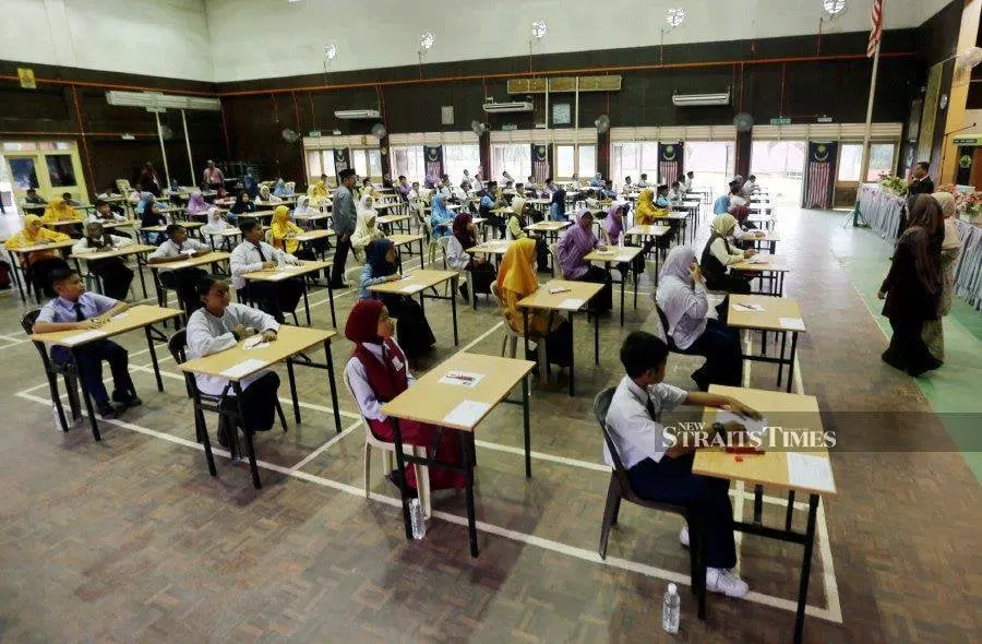 students-sitting-for-pt3-1