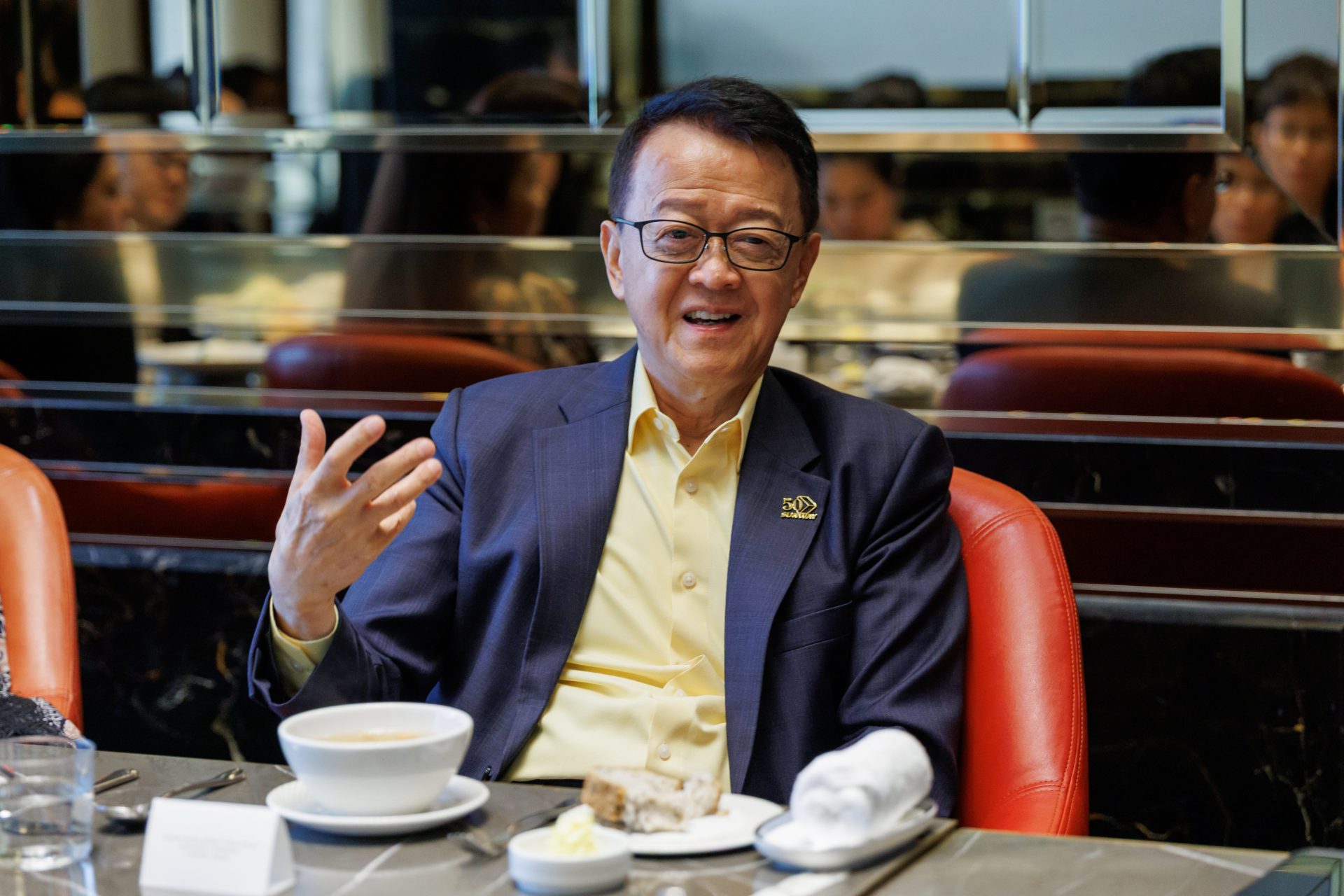 Tan Sri Dato' Seri Sir Dr. Jeffrey Cheah KBE AO 6