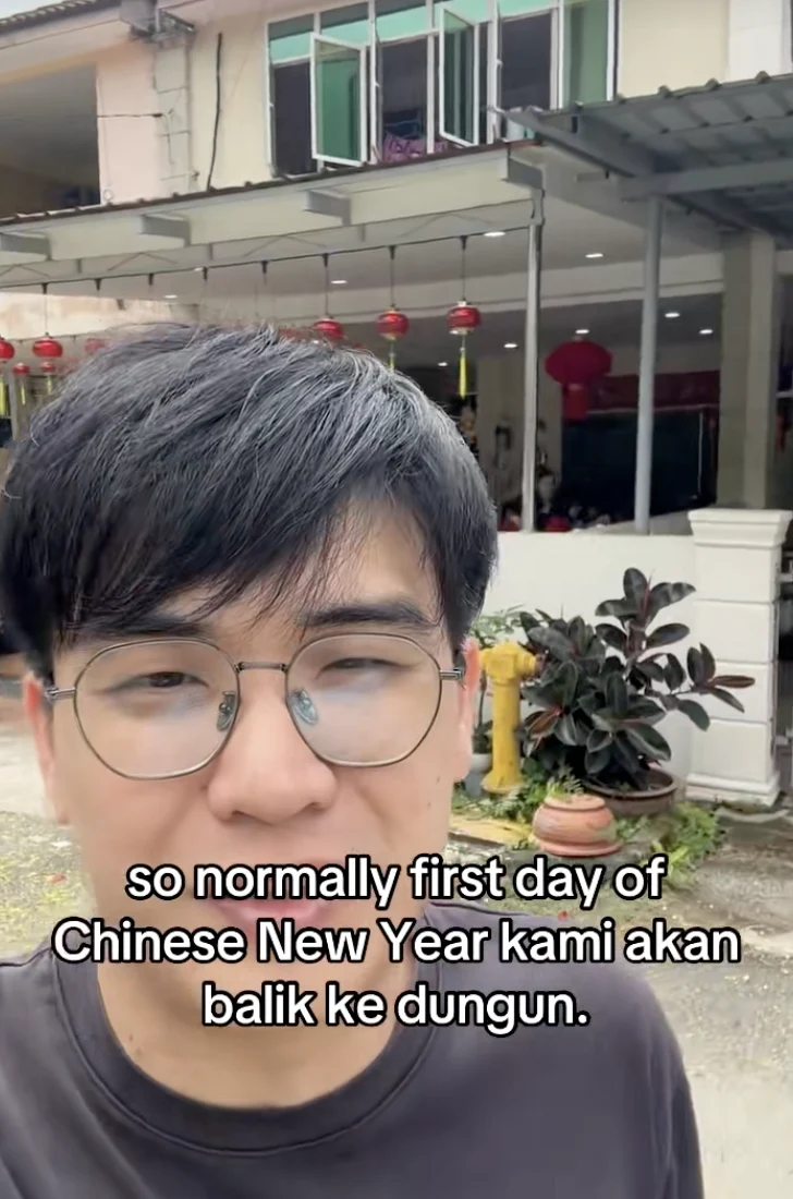 Terengganu Chinese Family Hosts Muslim Friends For CNY Every Year, Serves Nasi Dagang & Satay